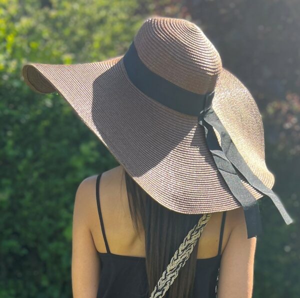 Chapeau de paille marron ruban noir